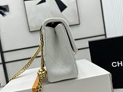 Chanel Flap Chain Bag White Size 23 cm - 5