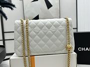 Chanel Flap Chain Bag White Size 23 cm - 3