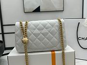 Chanel Flap Chain Bag White Size 12 × 20 × 6.5 cm - 4