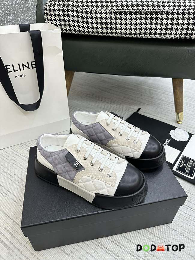 Chanel Sneakers 21 - 1
