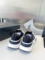 Chanel Sneakers 22 - 2