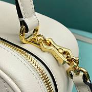 Gucci Leather Blondie Shoulder Bag Size 17 x 15 x 9 cm - 2