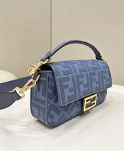 Fendi Baguette Blue Bag Size 24 × 7 × 13 cm - 3