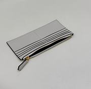 Fendi Fendigraphy Wallet On Chain White Size 21 x 4 x 11 cm - 4