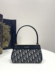Dior Small Key Bag Blue Oblique Size 22 x 12 x 12 cm - 2
