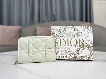 Dior Voyageur Pouch White Size 11 x 8.5 x 2.5 cm
