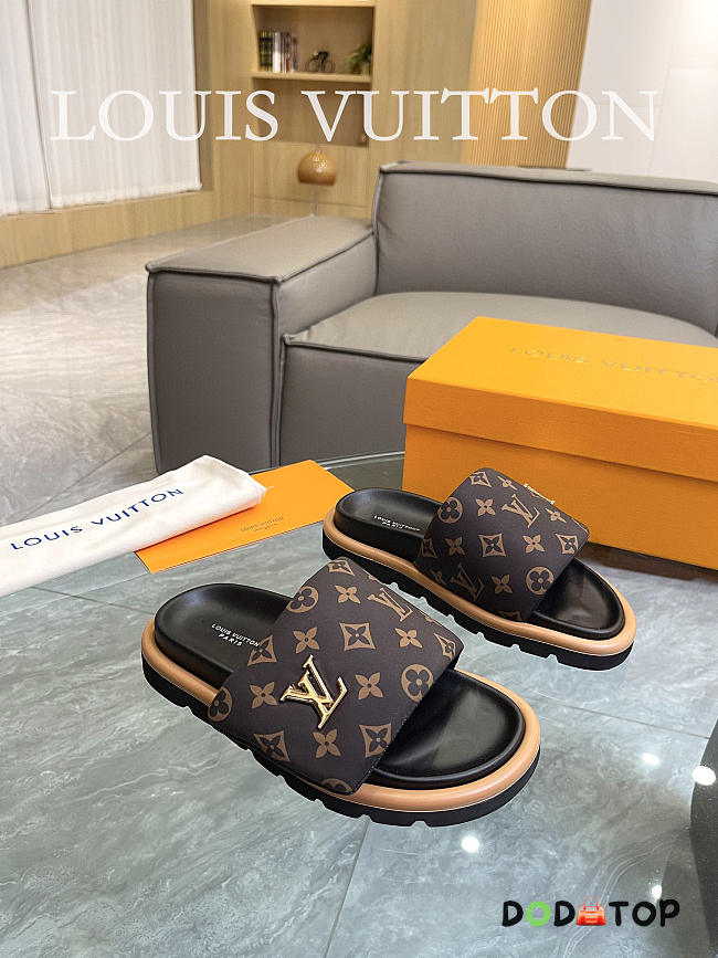 Louis Vuitton Pool Pillow Flat Comfort Mule  - 1