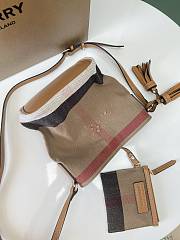 Burberry Ashby Medium Bag Size 17 x 15.5 x 24.5 cm - 2