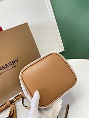 Burberry Ashby Medium Bag Size 17 x 15.5 x 24.5 cm - 3