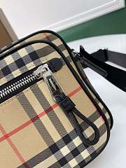 Burberry Beige Vintage Check Bonded Bag Size 22.5 x 8.2 x 14.5 cm - 4
