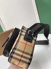 Burberry Beige Vintage Check Bonded Bag Size 22.5 x 8.2 x 14.5 cm - 3
