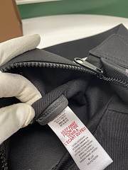 Burberry Horseferry Print Belt Bag Black Size 30 x 17 cm - 5