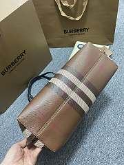 Burberry Women Medium Check and Leather Tote-Brown Size 34 x 14 x 28 cm - 4