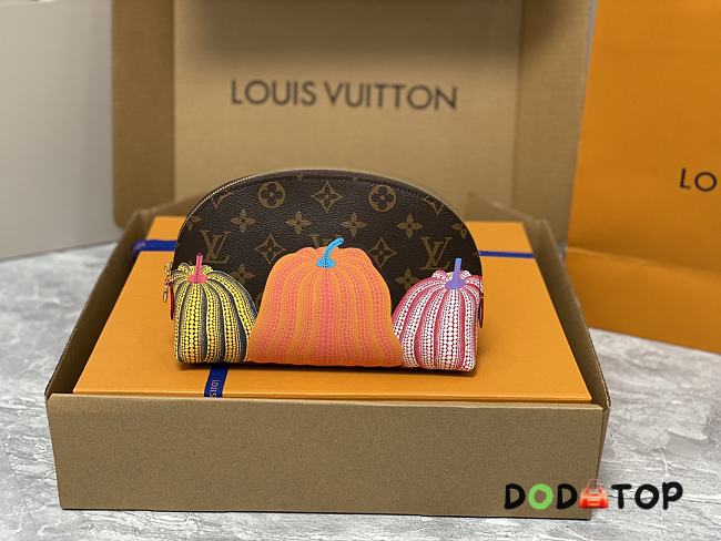 Louis Vuitton LV x YK Cosmetic Pouch Monogram M46472 Size 24 × 17 × 6 cm - 1