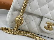 Chanel Flap Bag Lambskin White Size 23 cm - 4