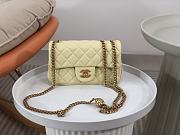 Chanel Flap Bag Lambskin Yellow Size 20 cm - 1