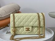 Chanel Flap Bag Lambskin Yellow Size 23 cm - 1