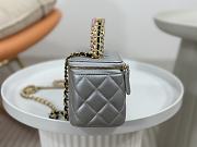  Chanel Vanity Handle Bag Grey Size 16 x 9.5 x 8 cm - 4