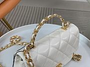 Chanel Flap Handle Bag White Size 20 x 13 x 5 cm - 5