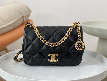 Chanel Lambskin Gold Coin Bag Flap Bag Black Size 20 x 13.5 x 5.5 cm