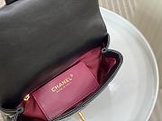 Chanel Lambskin Gold Coin Bag Flap Bag Black Size 20 x 13.5 x 5.5 cm - 4
