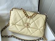 Chanel 19 Flap Bag Lambskin Yellow Size 30 x 10 x 20 cm - 1