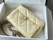 Chanel 19 Flap Bag Lambskin Yellow Size 30 x 10 x 20 cm - 3