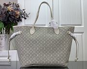 Louis Vuitton Monogram Idylle Neverfull MM Tote Bag White Size 32 x 29 x 17 cm - 3