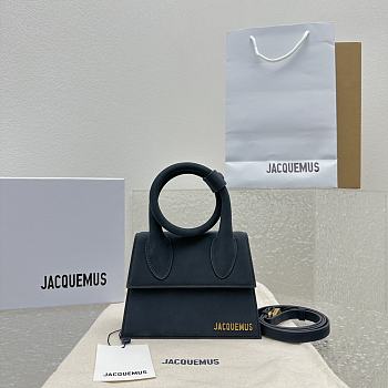 Jacquemus Bag in Blue Size 18 x 15.5 x 8 cm