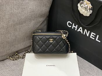 Chanel Lambskin Quilted Football Lipstick Pack Black Size 17 cm