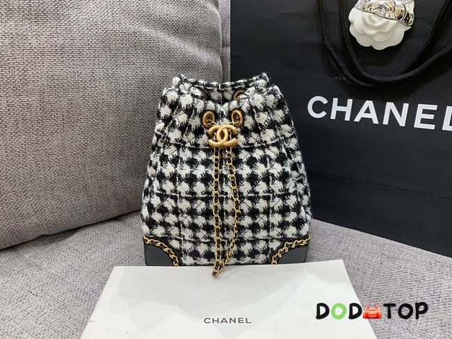 Chanel Wool Bucket Shoulder Handbag Size 20 × 18 × 13 cm - 1