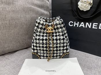 Chanel Wool Bucket Shoulder Handbag Size 20 × 18 × 13 cm