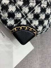 Chanel Wool Bucket Shoulder Handbag Size 20 × 18 × 13 cm - 4