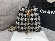 Chanel Wool Bucket Shoulder Handbag 01 Size 20 × 18 × 13 cm - 1