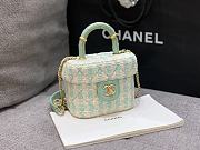 Chanel Handle Cosmetic Bag Green Size 12.5 x 15 x 8 cm - 2