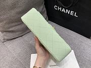 Chanel Flap Bag Caviar Green Gold Hardware Size 23 cm - 4
