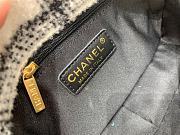 Chanel Retro Big Thick Chain Flap Bag White Size 15 x 22 x 6 cm - 5