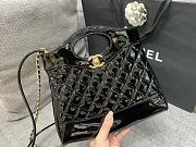 Chanel Patent Leather Black Size 22 x 23 x 5.5 cm - 2