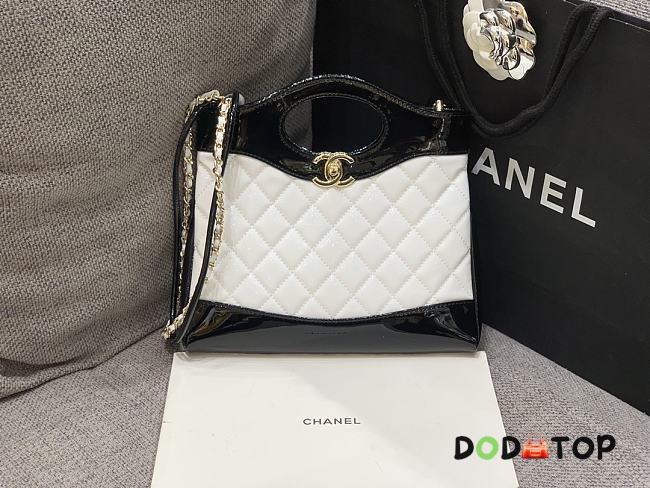 Chanel Patent Leather White Size 22 x 23 x 5.5 cm - 1