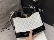 Chanel Patent Leather White Size 22 x 23 x 5.5 cm - 3