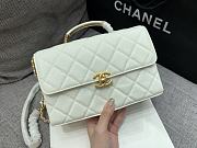 Chanel Caviar Handle Bag White Size 23 cm - 2