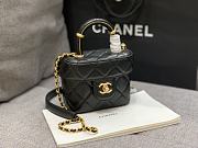 Chanel Handle Cosmetic Bag Black Size 12.5 x 15 x 8 cm - 5