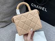 Chanel Handle Cosmetic Bag Beige Size 12.5 x 15 x 8 cm - 3