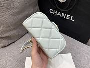 Chanel Handle Cosmetic Bag Light Green Size 12.5 x 15 x 8 cm - 4