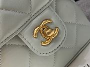 Chanel Handle Cosmetic Bag Light Green Size 12.5 x 15 x 8 cm - 3