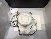 Chanel CL 19 Clutch With Chain White Size 12 x 12 x 4.5 cm - 3