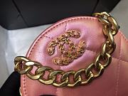 Chanel CL 19 Clutch With Chain Pink 01 Size 12 x 12 x 4.5 cm - 3