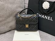 Chanel Matelasse Chain Shoulder Bag Black Size 22 x 17 x 7 cm - 1