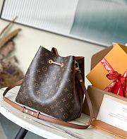 Louis Vuitton LV M44887 Caramel Neonoe Bucket Bag Size 25 × 17 × 26 cm - 1