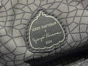 Louis Vuitton LV x YK Keepall 25 Monogram Eclipse Canvas Size 21 x 12 x 9 cm - 2